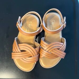 Girl’s leather sandals size 7